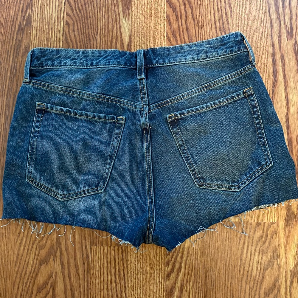 NWOT old navy high rise OG straight denim shorts. Size 8